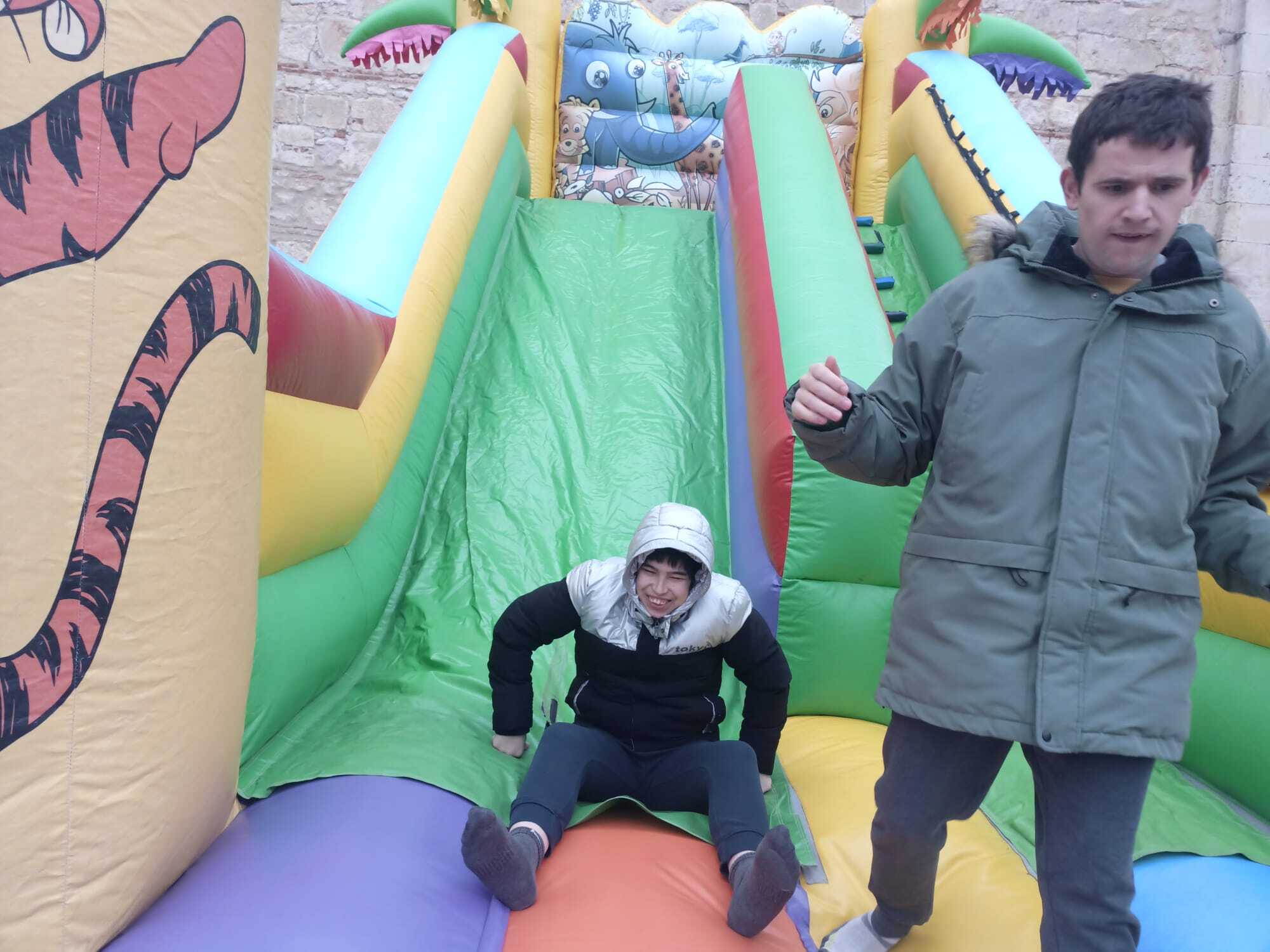 09b91fab-06e5-447f-89b2-6c13cd3da83f