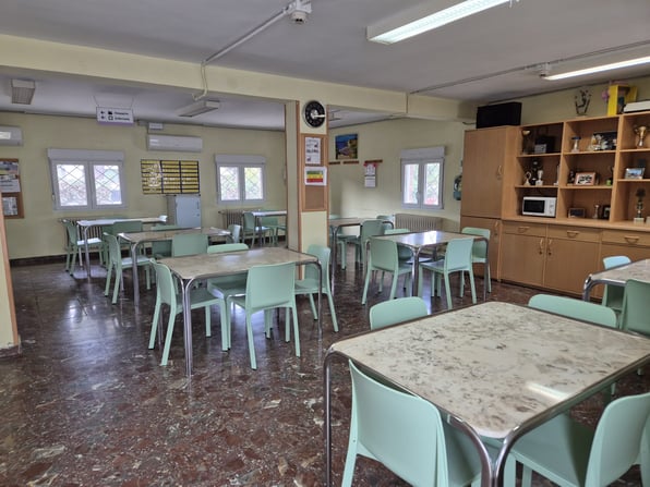 e02bef1c-ab88-4936-8e33-725576450a37 (1)