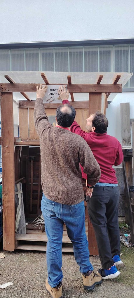 foto Pegada Cartel Pto. jardinería