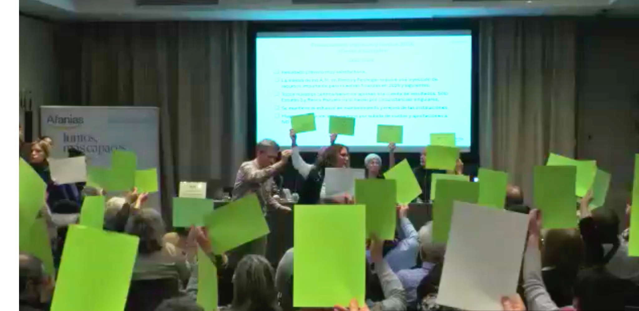 publico cartulinas verdes